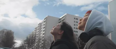 Ein Filmstill aus dem Film »DREH’S UM Viet-Deutsche Perspektiven - Dokumentarfilm Rolle«