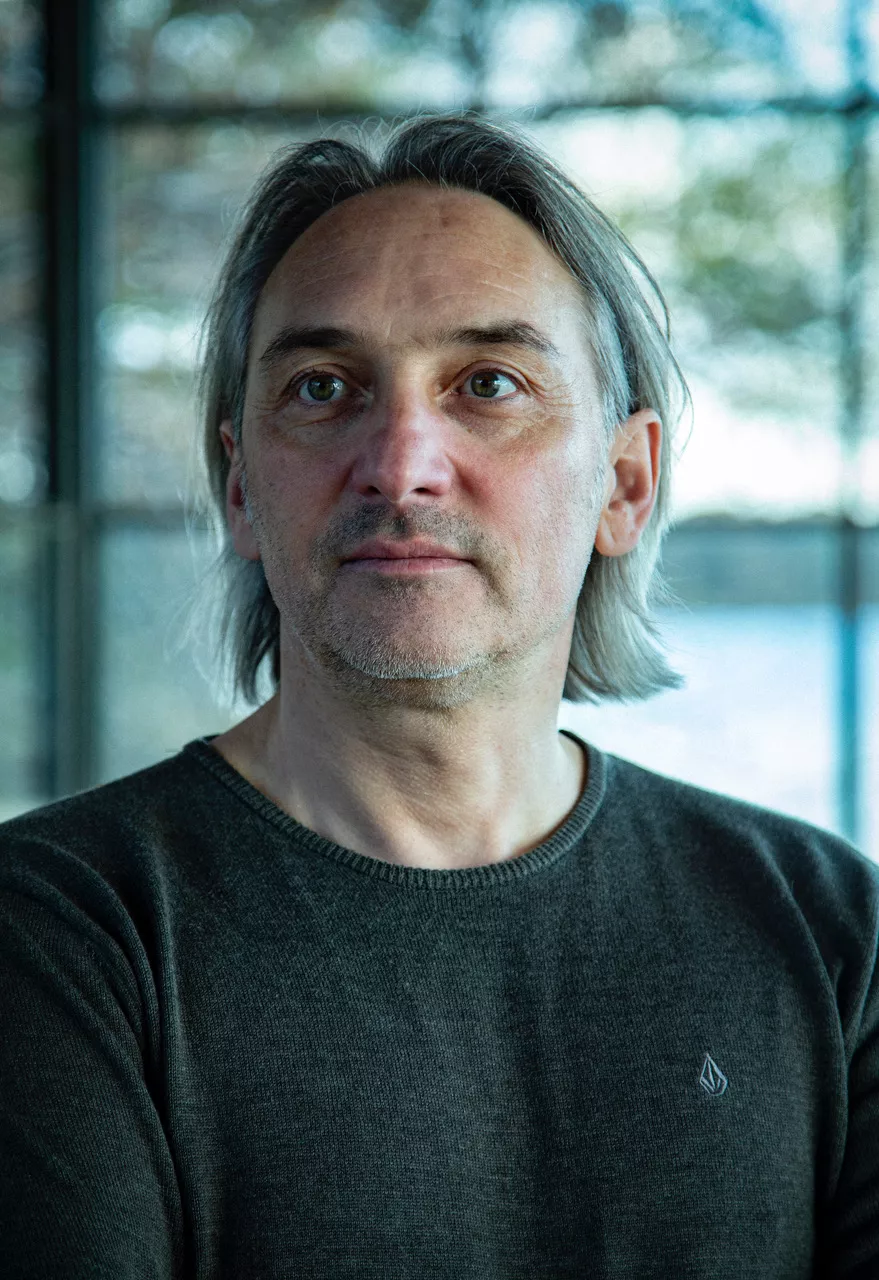 Ein Porträt von Lars Lange