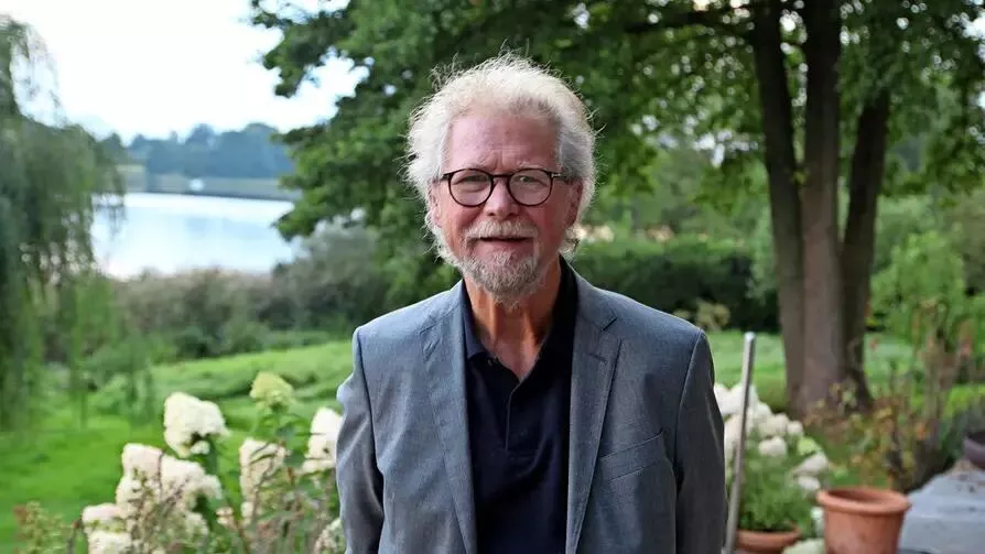 Ein Porträt von Zoltan Paul