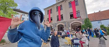 Ein Filmstill aus dem Film »Wir spielen Rathaus!«