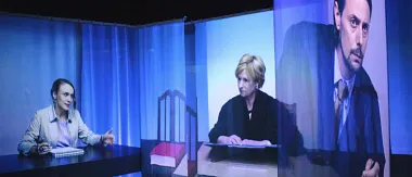 Ein Filmstill aus dem Film »geRecht - Episode 1 / Asylrecht: Paragraphen und Wirklichkeit«