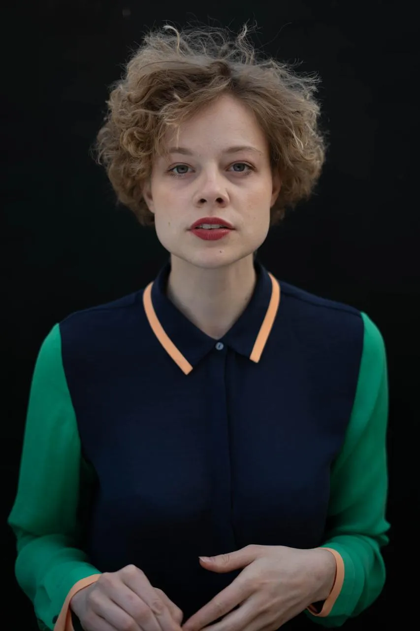 Ein Porträt von Emma Bading