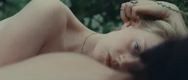 Ein Filmstill aus dem Film »Sorbet auf Trümmern«